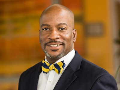 Head shot 2017 web resolution